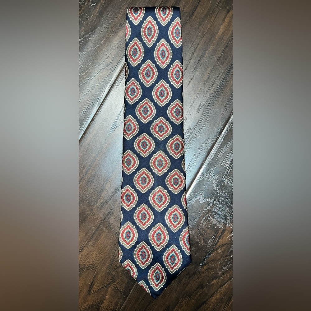 👔 Christian Dior Tie - Picture 2 of 4